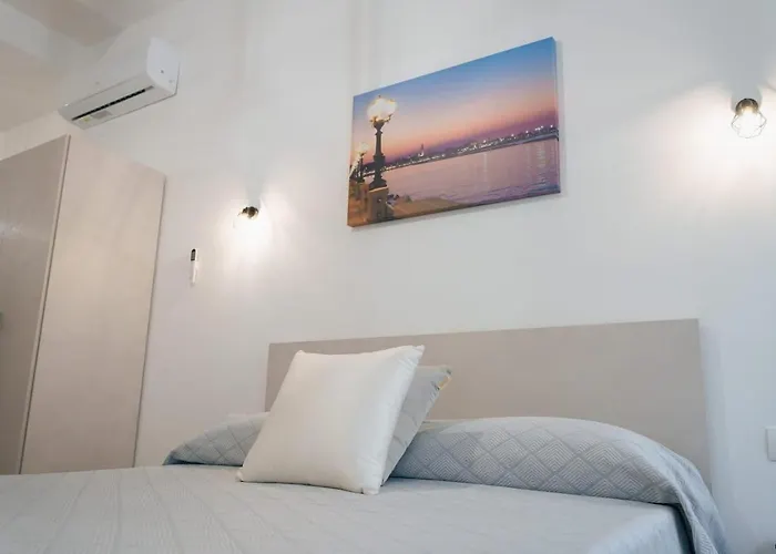 Il Viale Di Morfeo * Bari